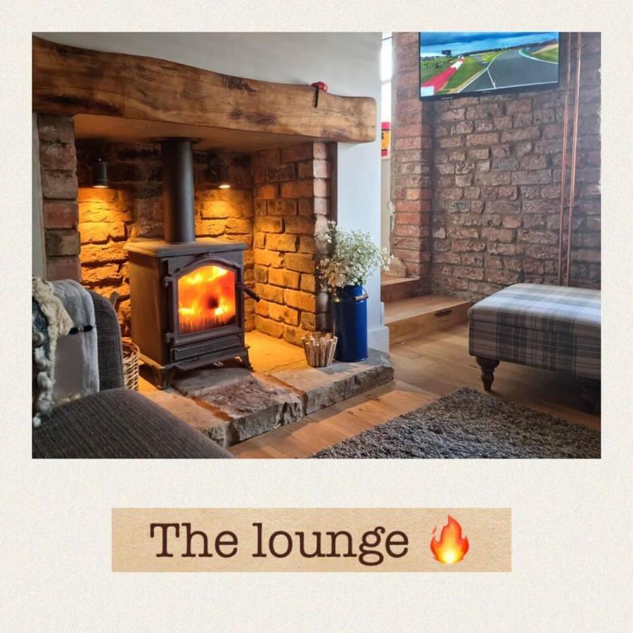 Stunning Quirky 2-Bed Cottage In New Brighton ولاسي المظهر الخارجي الصورة