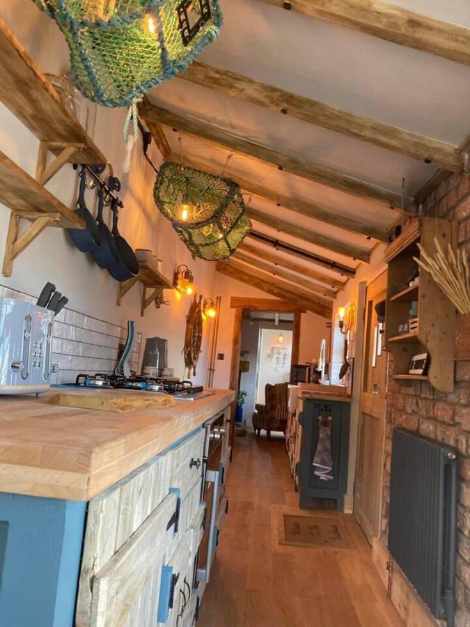 Stunning Quirky 2-Bed Cottage In New Brighton ولاسي المظهر الخارجي الصورة